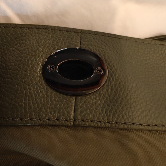 Excluded from Promotion- Coach Edie Turnlock - Picture 10 of 13